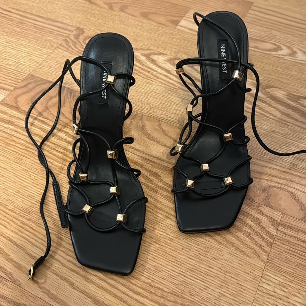 Nine west size 10 heels